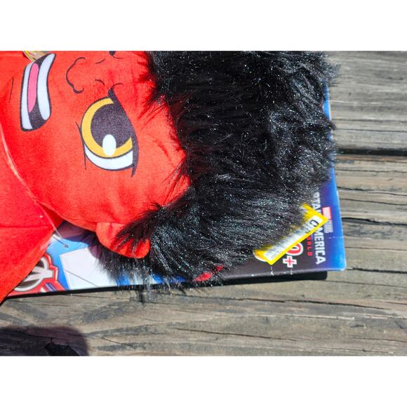 Marvel Plush Talkers Red Hulk Soft Toy, 11.75" Collectible Figure - Picture 7 of 8